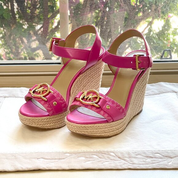 Michael Kors 6 MK Rory Espadrille Wedge Platform Sandals Cerise Pink Gold Logo - Picture 1 of 14